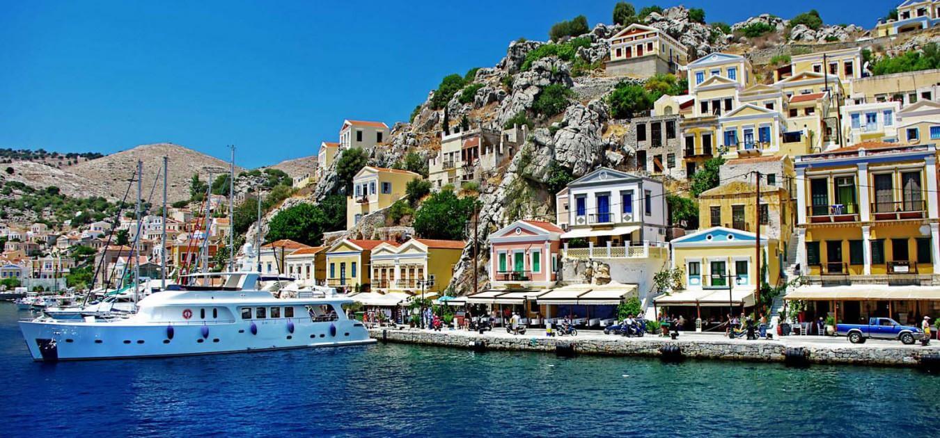 Reise zu den Griechischen Inseln mit einem Gruppen-Fährticket: Leitfaden für Reservierungen ab 10 Personen